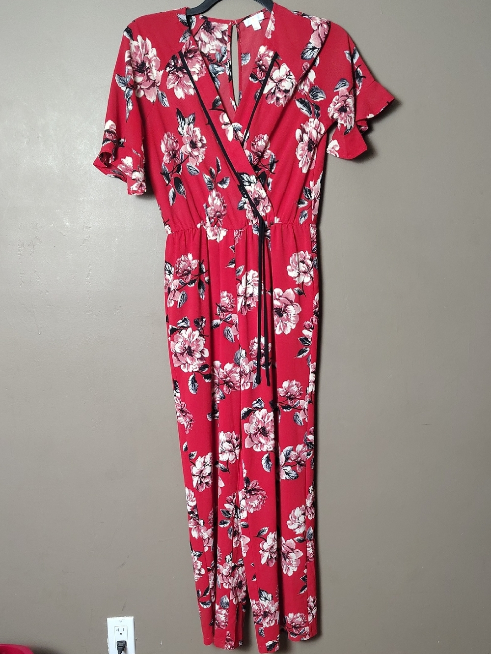 Charming Charlie Red W White Flowered Pants Jumper W Front Tie S